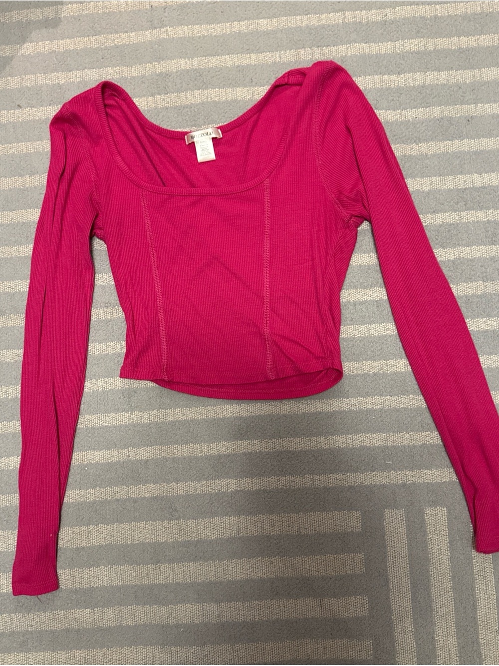 Bozzolo Fuchsia Ribbed Long-Sleeve Scoop Neck Crop Top